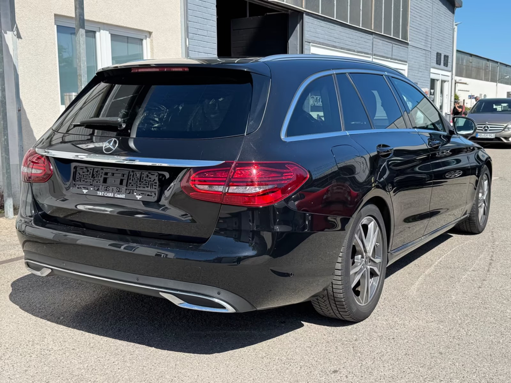 Mercedes-Benz C 220