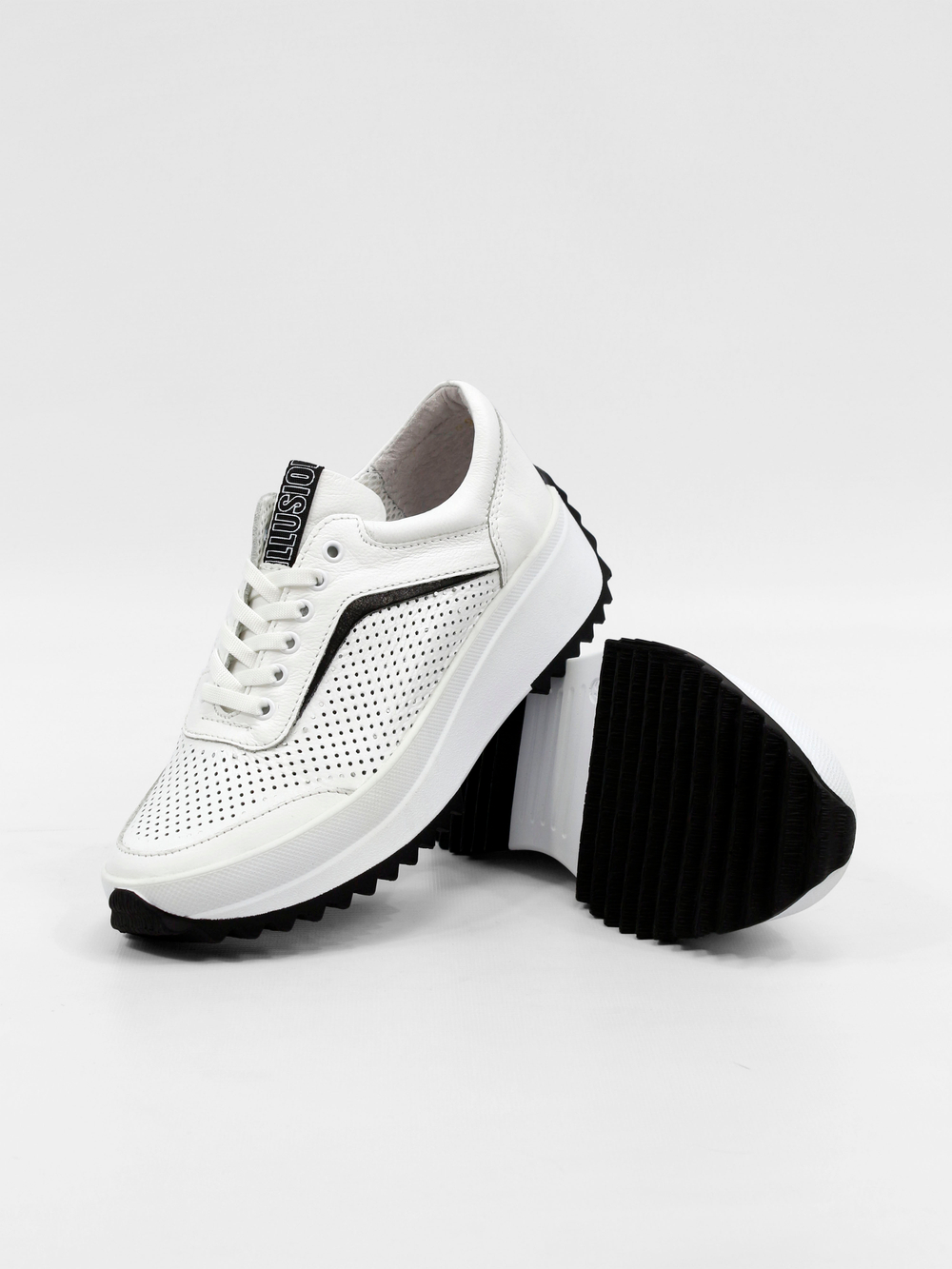 Кроссовки женские P698-1V