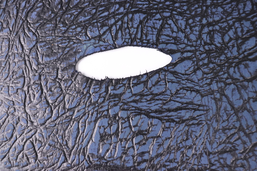 Уценка: 1,8-2,2 Юфть Синяя лофт тигина 137 дм²