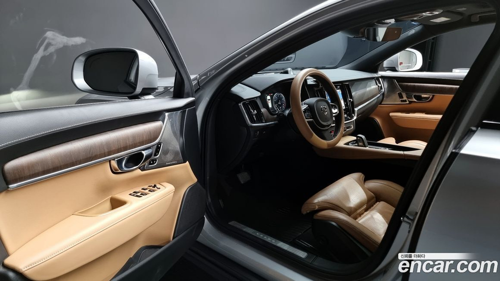 Volvo V90 Cross Country B5 Pro AWD (09.2021)