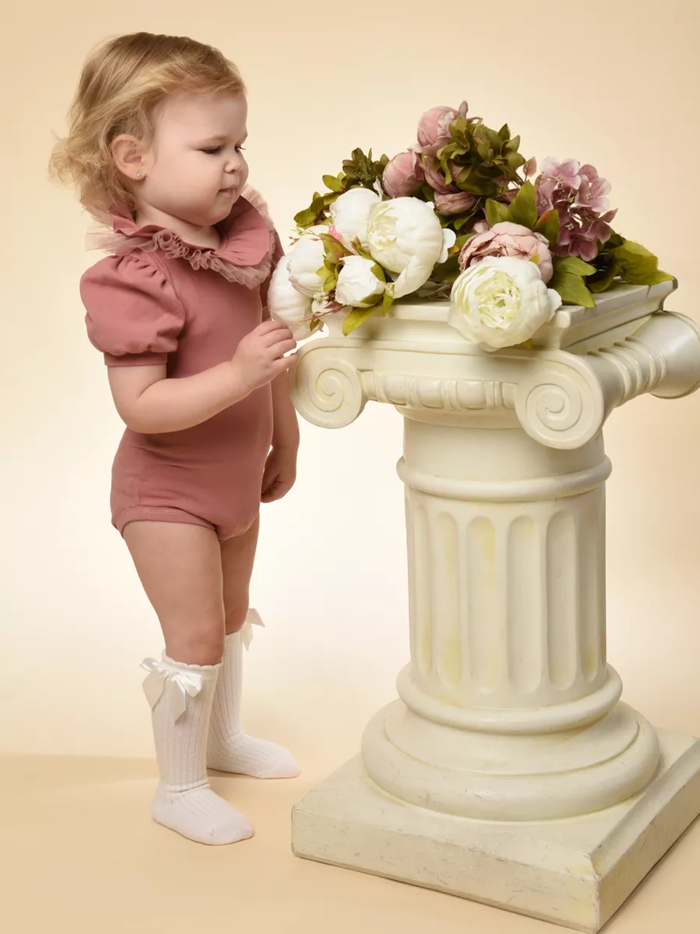 Боди с декоративным воротничком