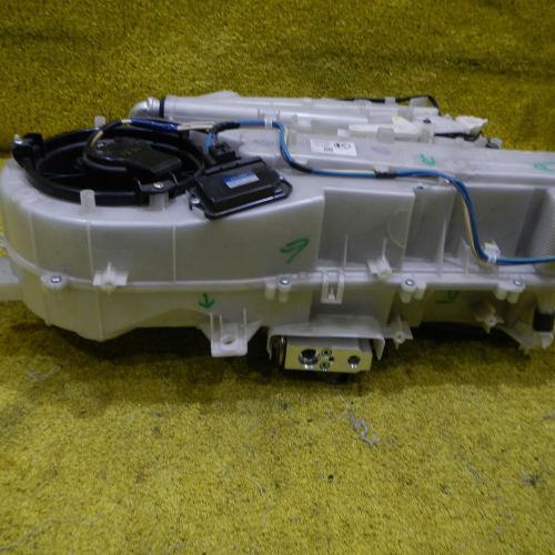 Корпус отопителя Toyota Land Cruiser 200 (2015-2021)