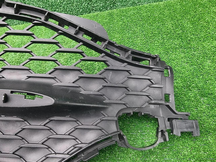 Решетка перед. бампера Mercedes GLE V167 18-24 AMG