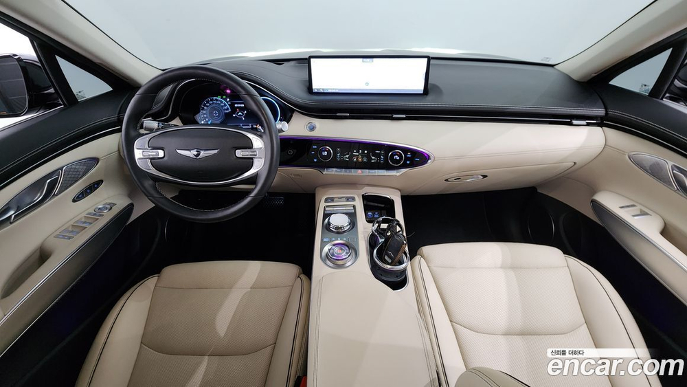 Genesis GV70 2.5T Бензин AWD (01.2021)
