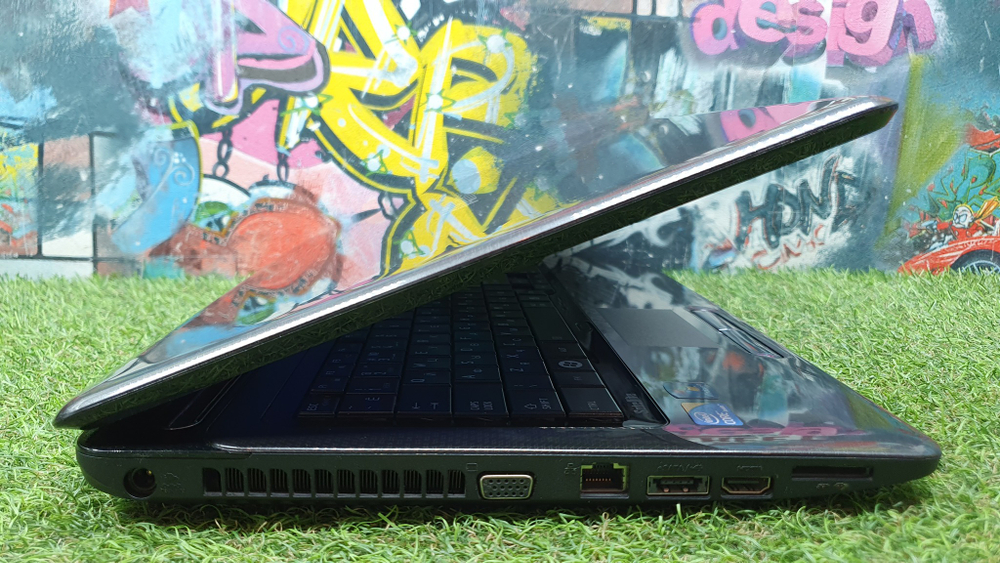 Ноутбук Toshiba  17"/ i5 450M/4Gb/Radeon HD 5000/ Satellite L675-110 psk3ee-028011ru/ Windows 7