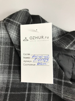 Платье лаконичное 40/42 размер