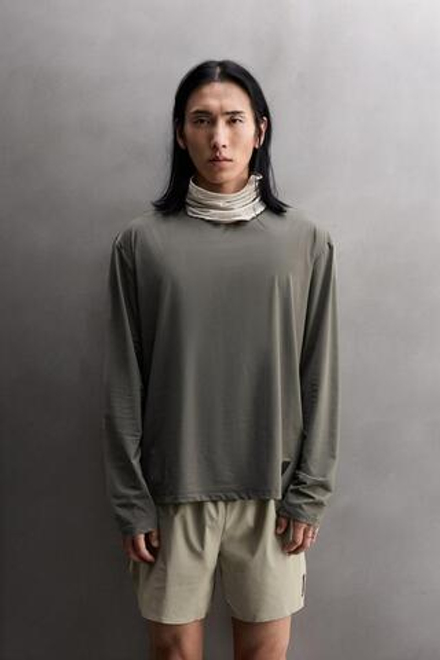 ZARA ФУТБОЛКА С ДЛИННЫМ РУКАВОМ И ГРАФИЧЕСКИМ ПРИНТОМ, МЯГКИЙ СЕРЫЙ