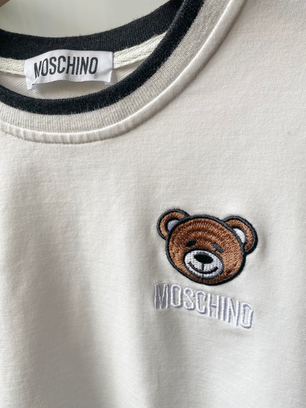 Костюм Moschino, 152
