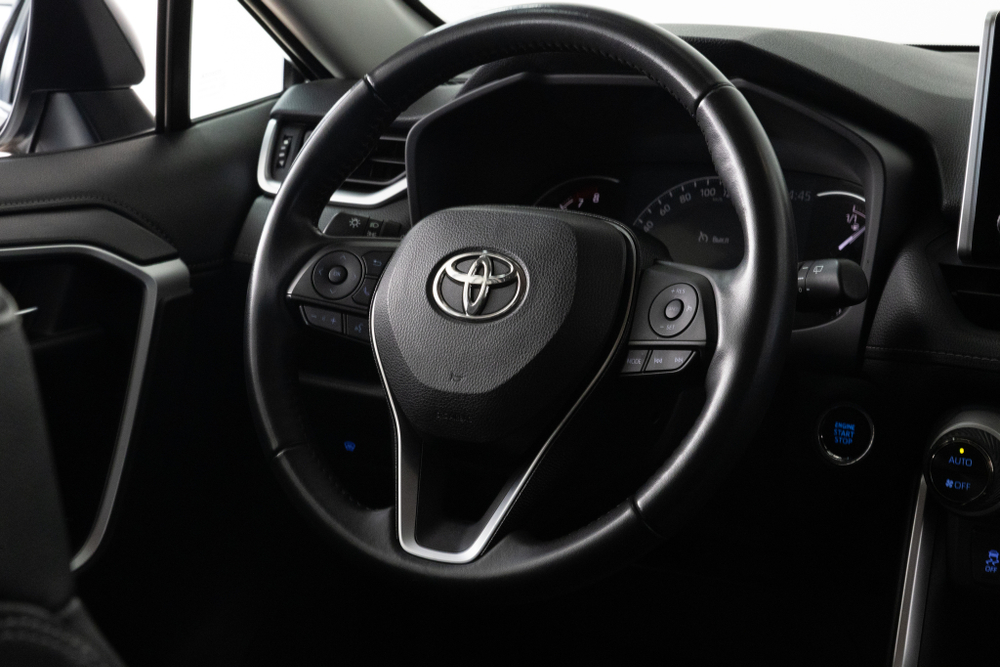 Toyota RAV4, 2020 год