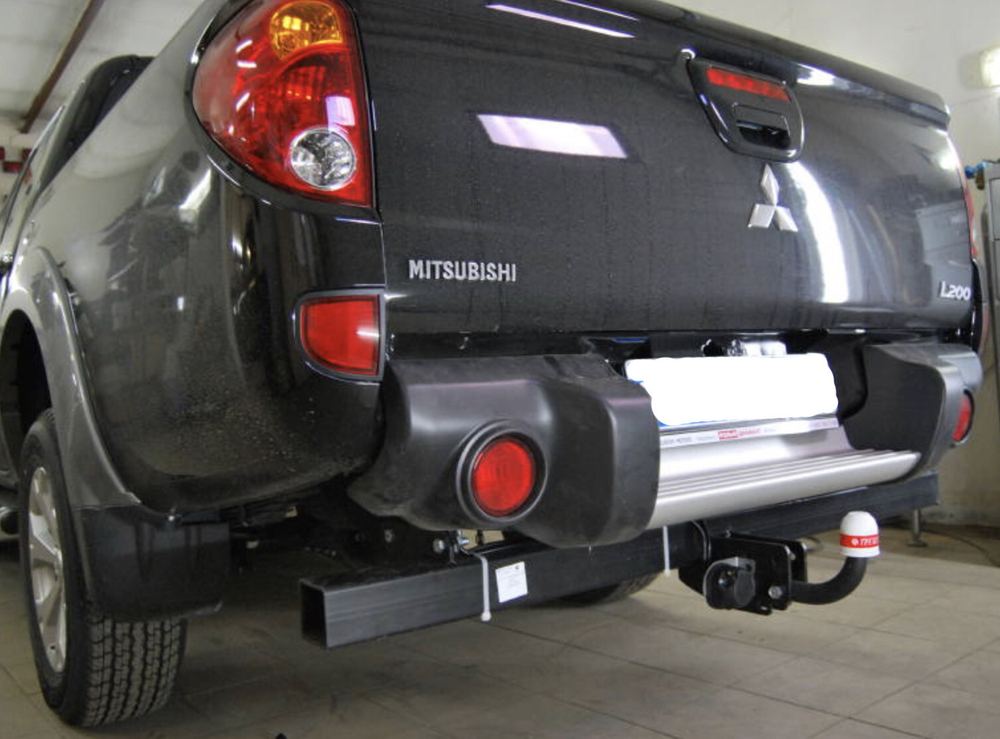 Фаркоп Mitsubishi L200 2004-2015 (удлиненная база), условно-съемный,(без электрики) Трейлер.7112