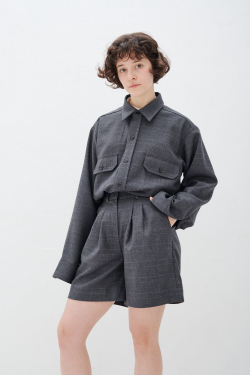 Объемная рубашка серая в клетку