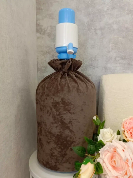 Чехол на бутыль 19 литров с помпой