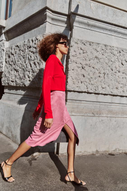 ZARA ЮБКА МИДИ ИЗ ИСКУССТВЕННОЙ ЗАМШИ, СИРЕНЕВЫЙ