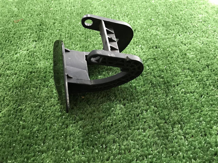 Крышка форсунки левая Mercedes GLK x204 (12-15)