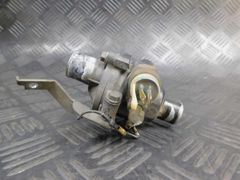 Блок термостата Yamaha TDM850 RN03J 2001