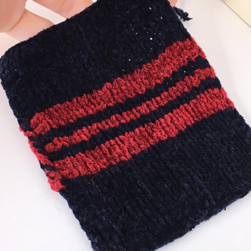 VELUTTO - E. Miroglio; 45% вискоза, 55% акрил фибра; 600м/100гр; велюр; col.Y65, цвет: зелёный лесной