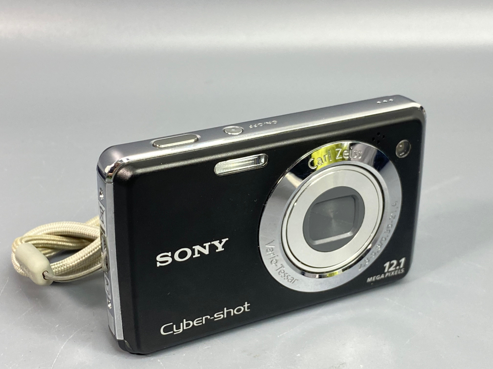Sony Cyber-shot DSC-W210