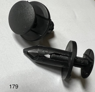 Клипса иномарка  Код- 179 (20шт/уп)