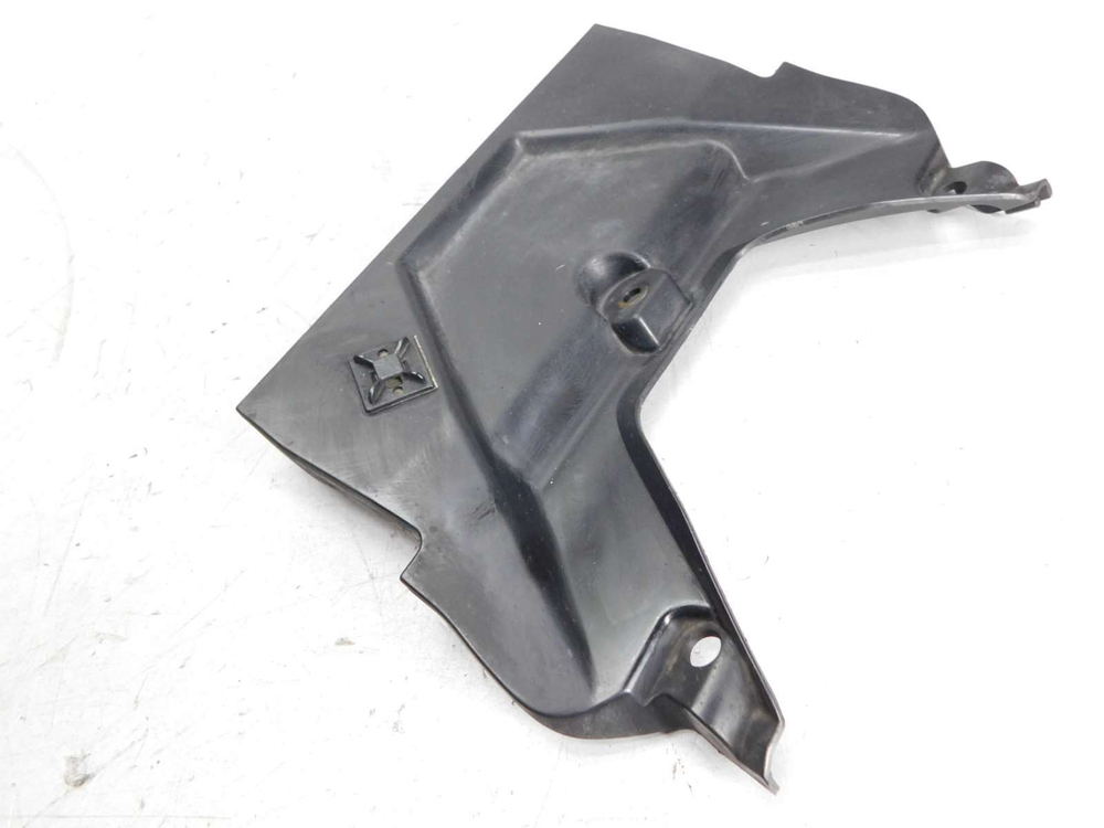 Подкрылок Suzuki Gladius SFV650A 63111-44H0