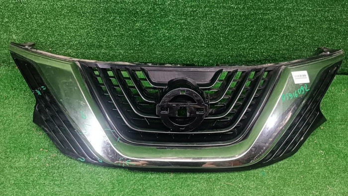 Решетка радиатора Nissan Murano Z52 (2014-2022)