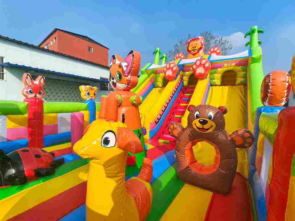 Коммерческий надувной батут «Тигриная страна 6», 10*6*5,5 м