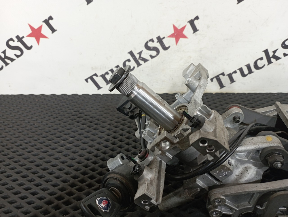 Колонка рулевая в сборе с замком и ключом 2020г.