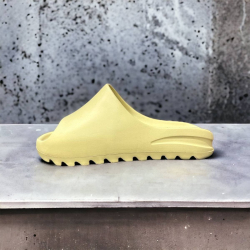 Adidas Yeezy Slide • Bone