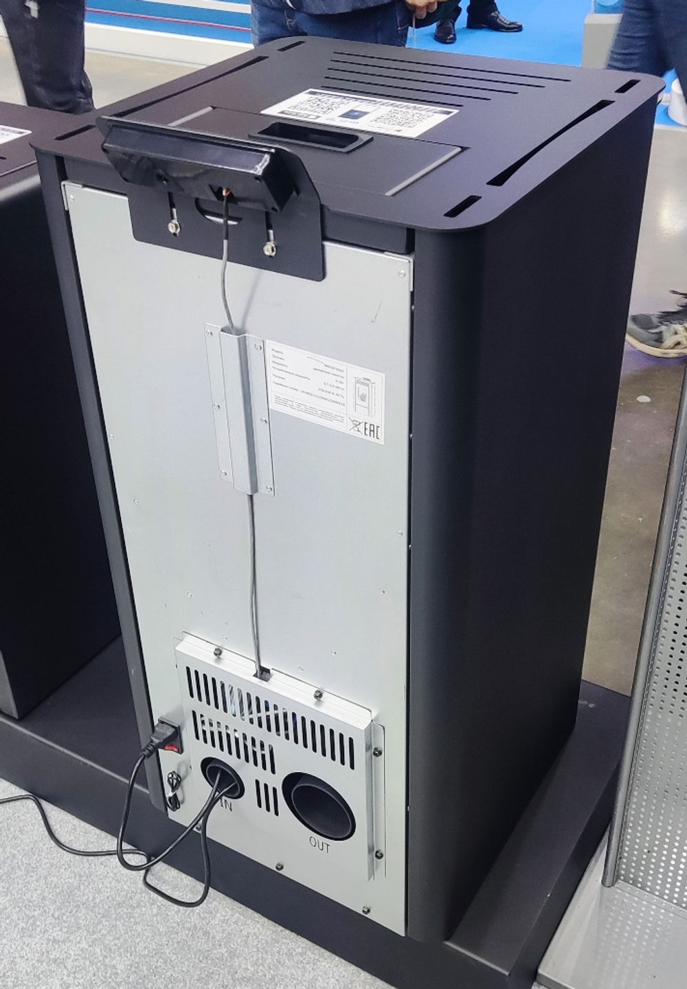 Воздухогрейный пеллетный камин ZOTA A9H20 black