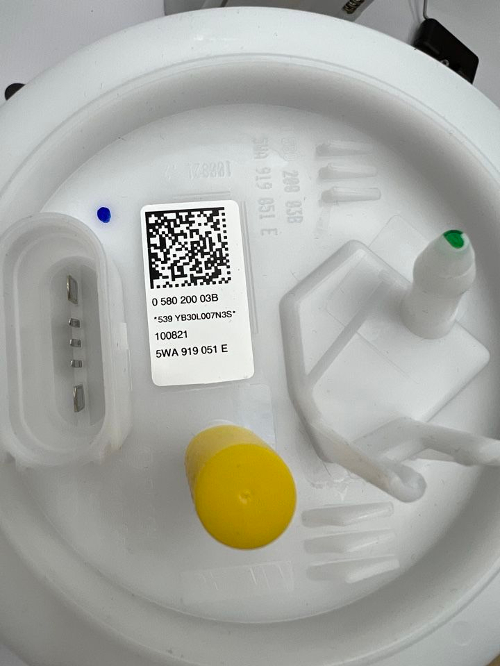 Tопливный наcoc Октавия в сборе Skoda ОCТAVIА Skoda Кaroq. 5WA919051E Оpигинaл.