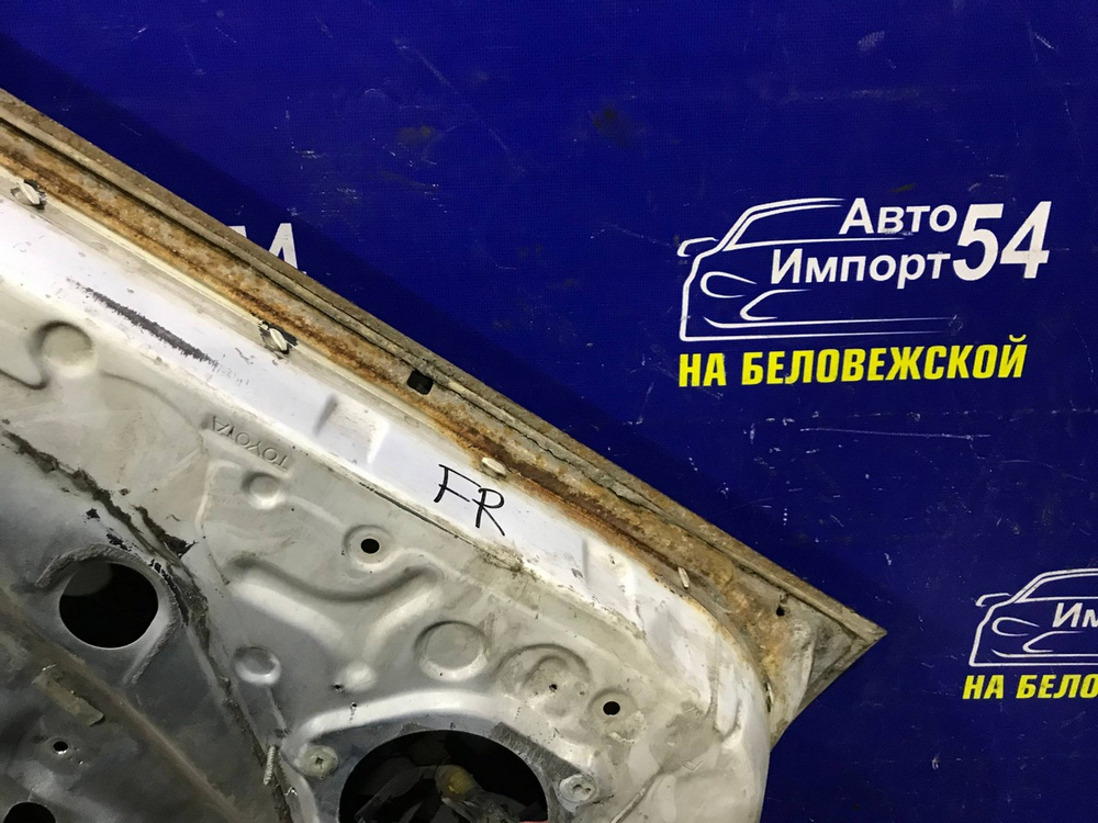 Дверь передняя правая TOYOTA CORSA 1997