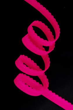 Резинка отделочная розовая неоновая ажурная ширина 11 мм