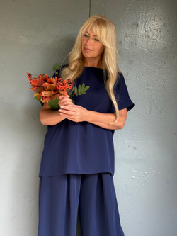 Костюм  /чернильный