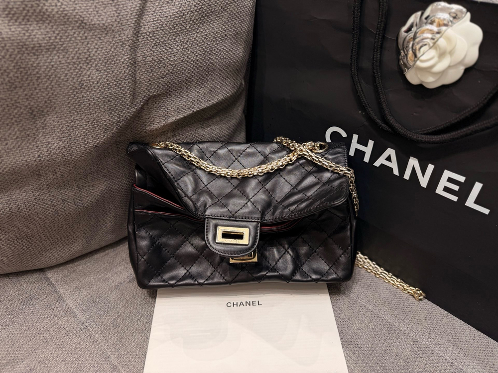 Chanel 2.55 Handbag