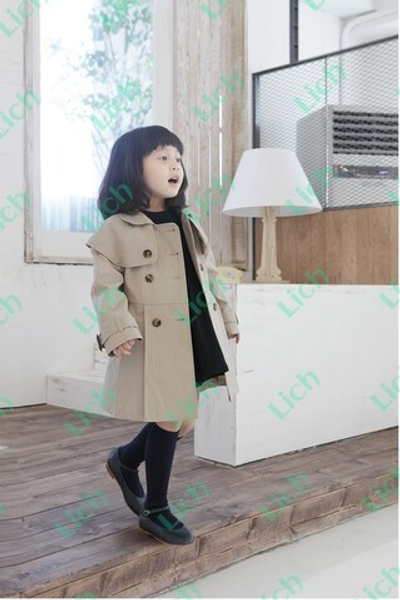 Плащ детский однотонный с отлетной кокеткой