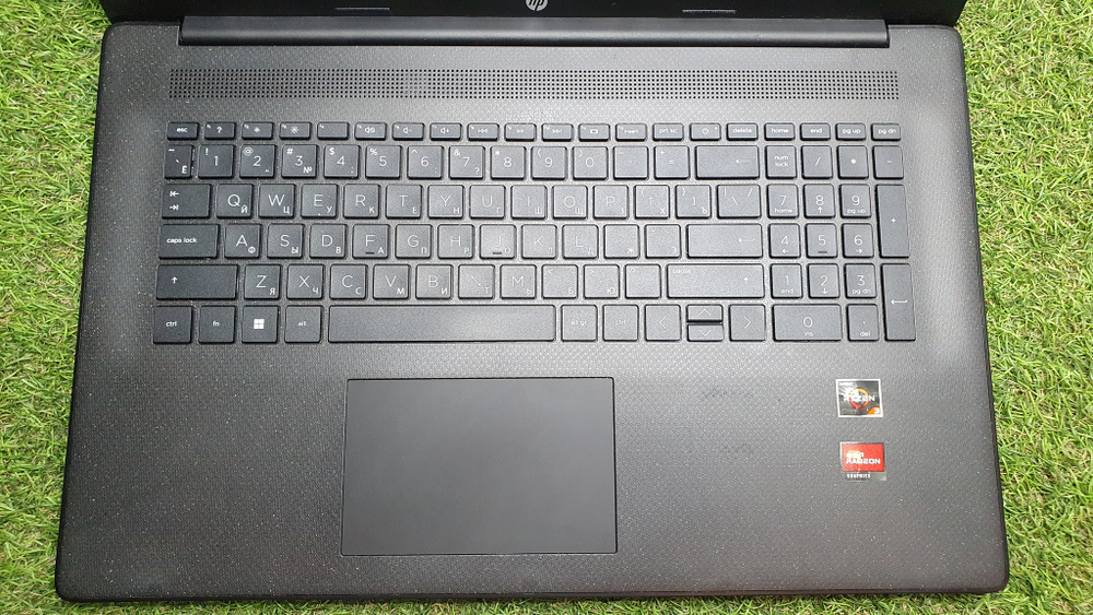Ноутбук HP Ryzen 3 /8Gb/17-cp0125ur 5D5G5EA/Windows 10