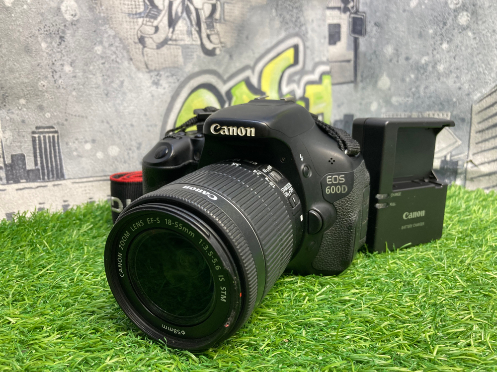 Canon 600D Kit 18-55mm IS STM Покупка/Продажа
