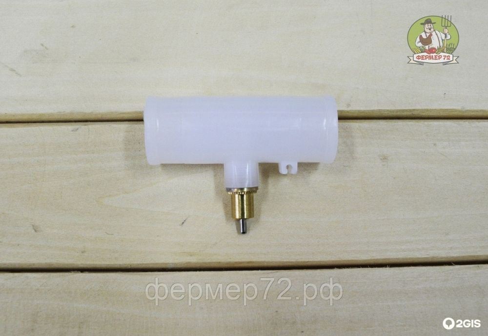 Ниппельная поилка для кроликов