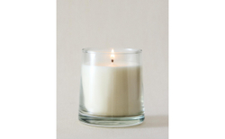 Zara Home Свеча ароматическая Orchid e Lumi re 180 г, растительный воск, аромат цветочный, Розовый