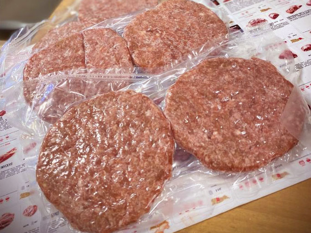 Стейк бургер из мраморной говядины №1.1 (+соль), 120мм, 2шт, 300г, ВУ, ROSSO, зам