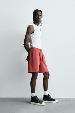 ZARA ШОРТЫ-ДЖОГГЕРЫ СВОБОДНОГО КРОЯ С ЭФФЕКТОМ ПОТЕРТОСТИ, КРАСНЫЙ