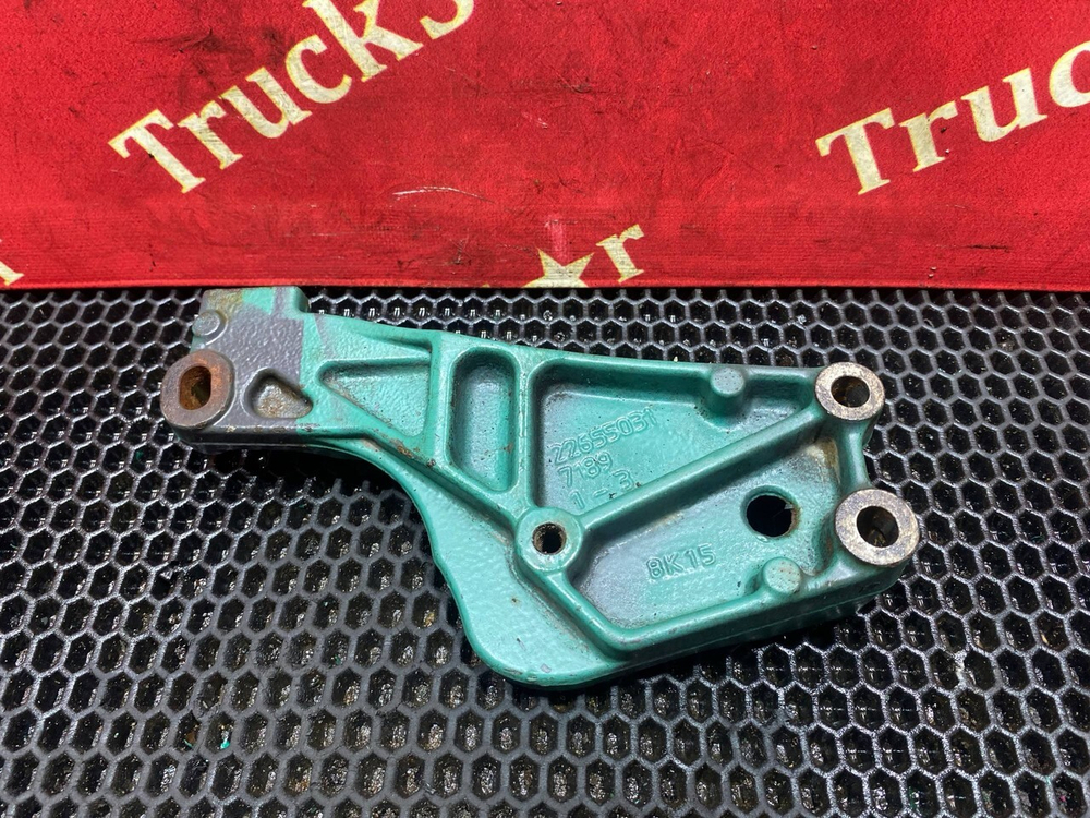 Кронштейн ролика-натяжителя 2019г