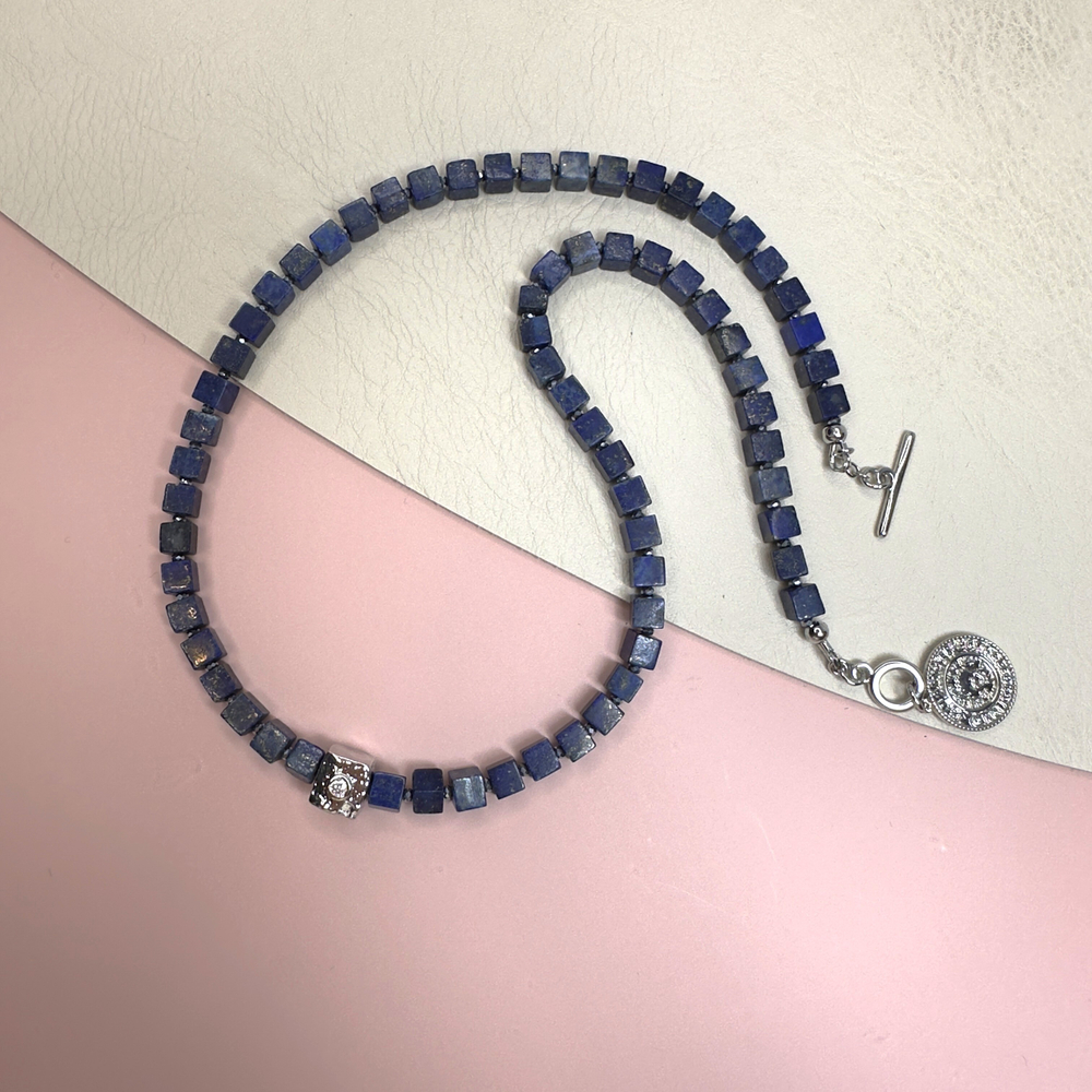 Чокер-колье женский из натурального лазурита «Лазурная линия»