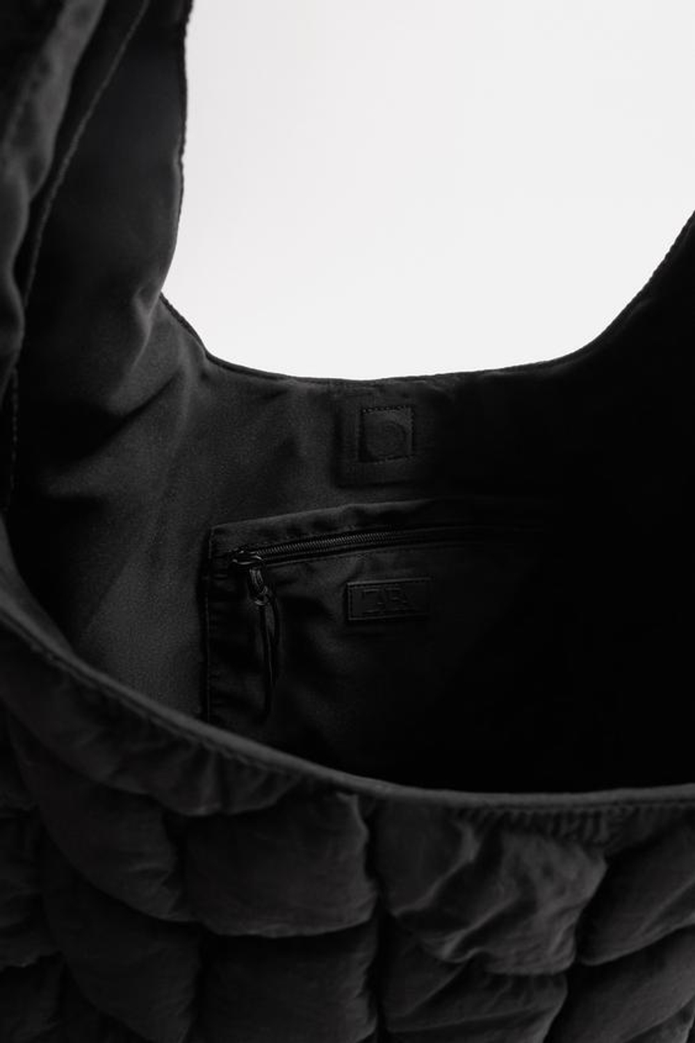 ZARA СТЕГАНАЯ НЕЙЛОНОВАЯ СУМКА, ЧЕРНЫЙ