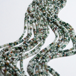 Моховой агат натуральный, куб 2,7мм, микроогранка