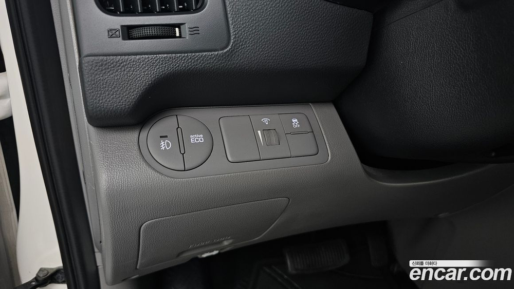 Hyundai The New Grand Starex Van 3-х местный (09.2020)