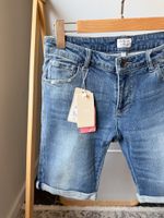 Новые шорты Armani, 140