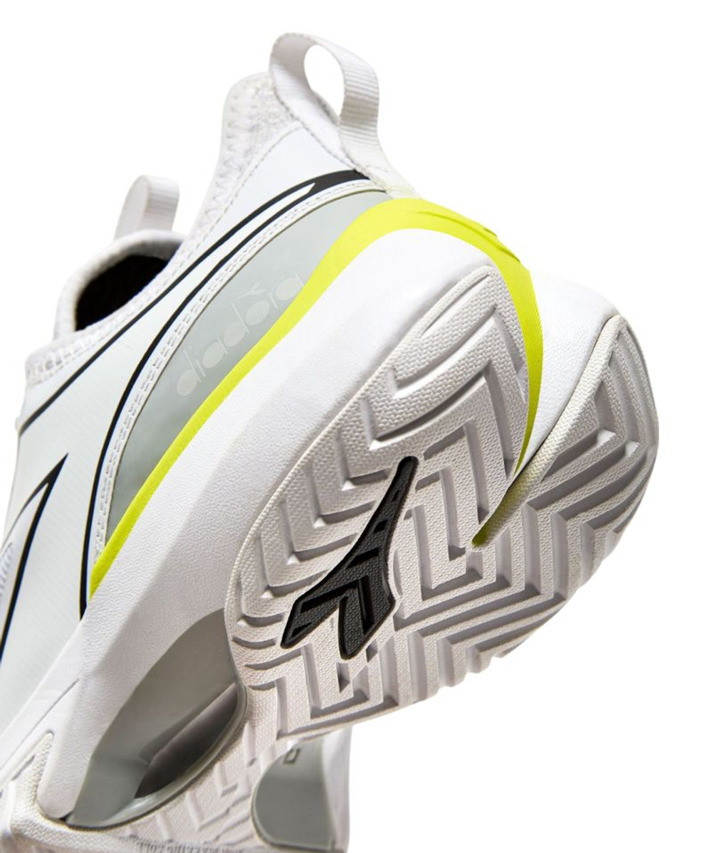 Женские теннисные кроссовки Diadora Finale W AG - white/silver/evening primrose