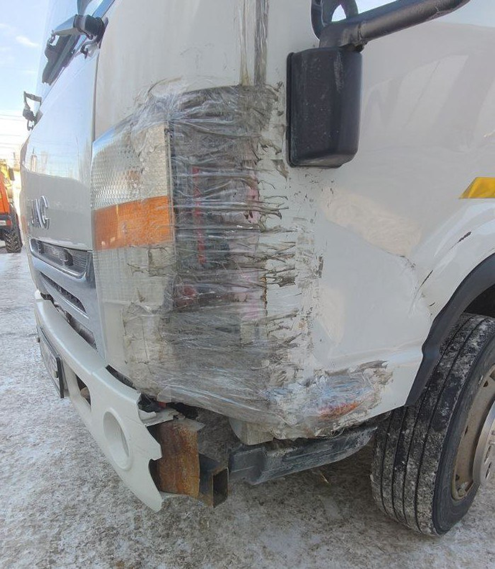 РусТрак 5389* на шасси JAC N90 Автоцистерна нефтепромысловая 53891G (Дизельный, 3,8 л, 152 л.с., МТ)