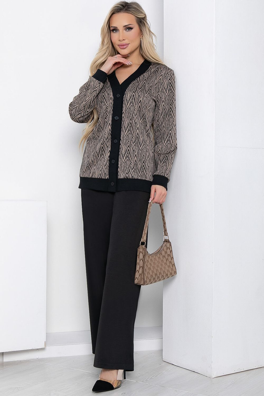 Костюм "Мгновение весны" (бежево-черный) К8474 LT Collection (Акция)