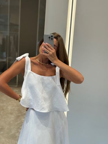 Топ из белого льна на завязках